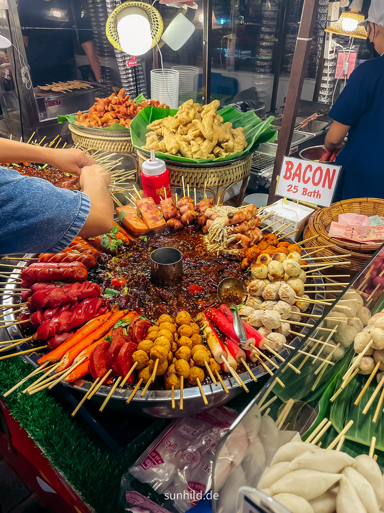 Bangkok Street Food Night Market<br />
Reiseblog sunhild.de